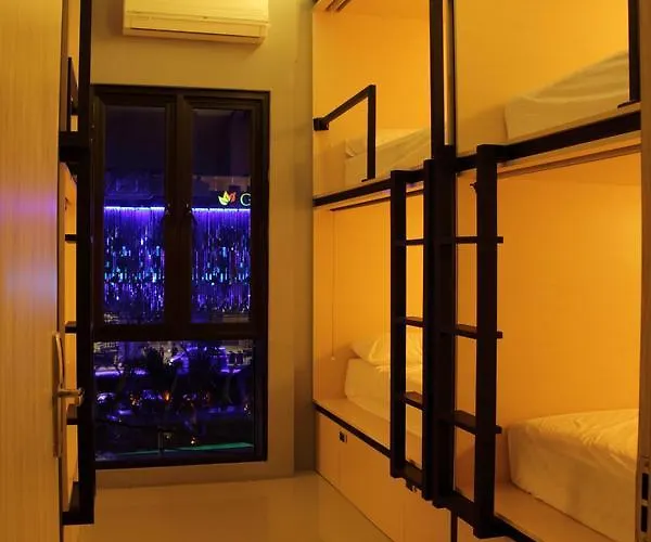 Hostel Bali Caps *